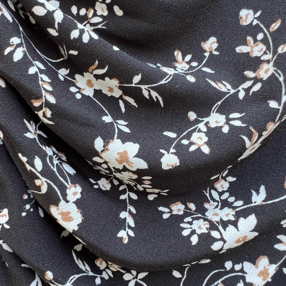 WHBM Black Floral Shell Top Blouse size XS - Picture 2 of 8